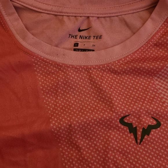 Nike pink tshirt girls size small - Picture 2 of 2